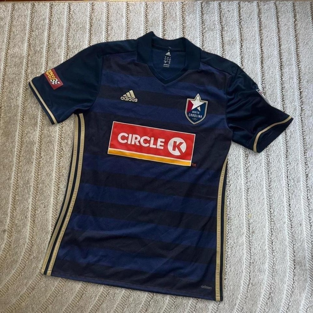 2017 NASL Adidas North Carolina FC Soccer Jersey Youth Large Blue Sportswear